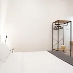 Casa Lolita 2* Барселона